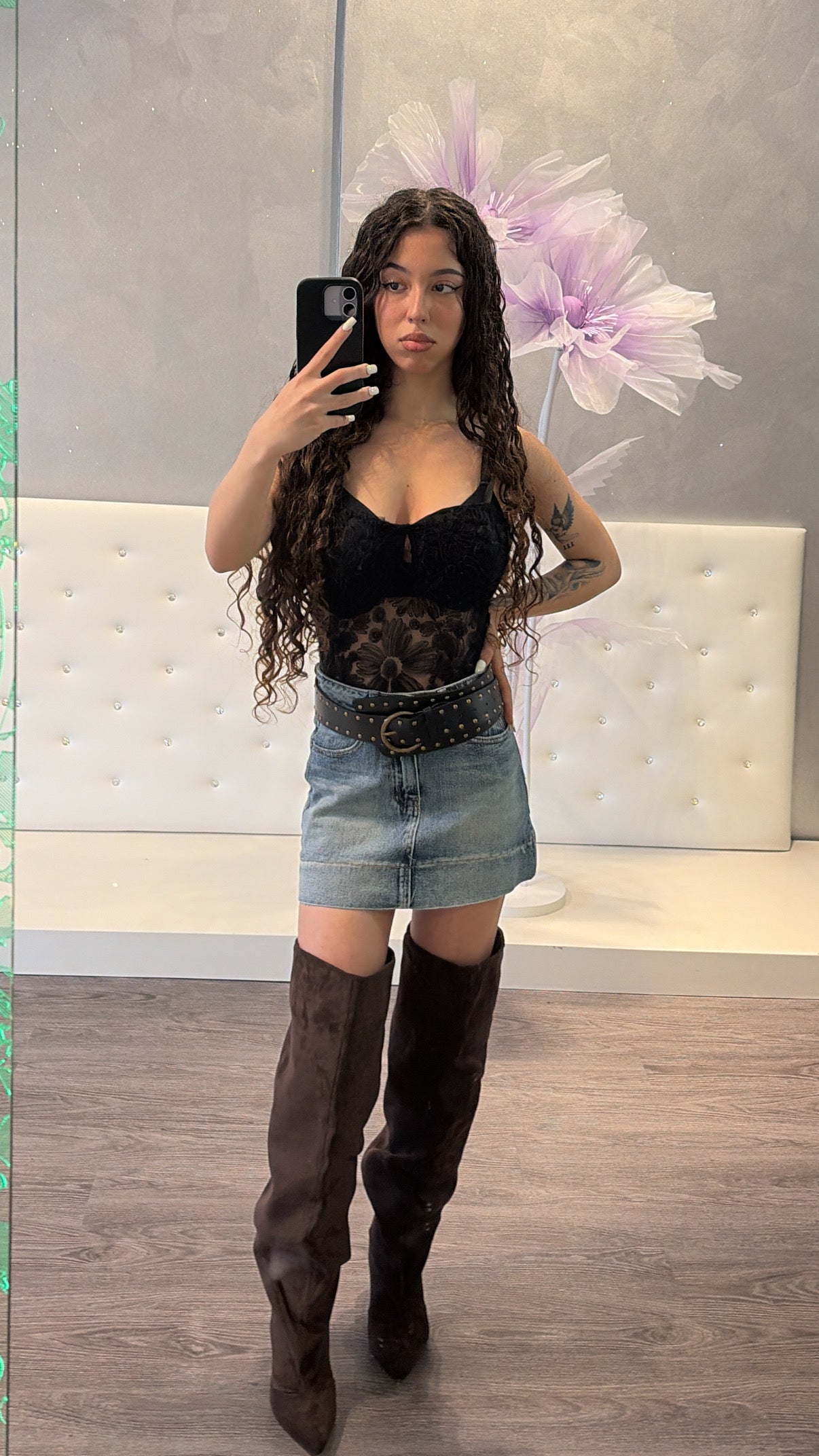 Gonna Corta in Denim con Cintura Borchiata