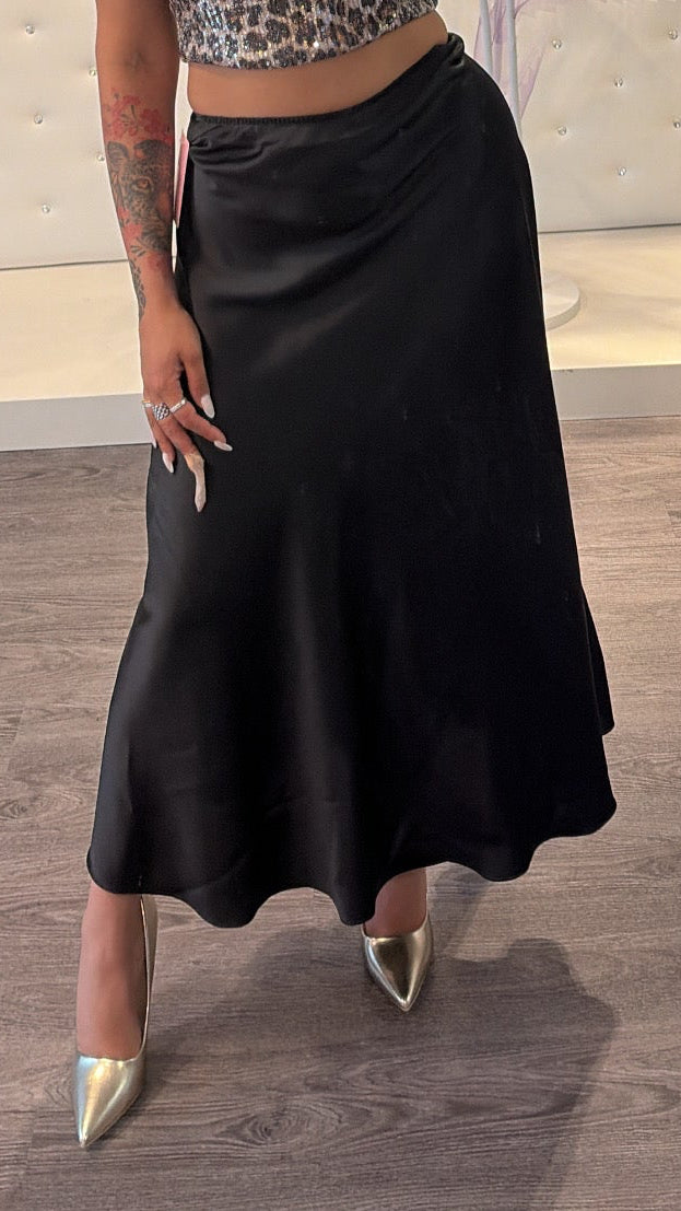 🖤 Gonna Lunga Satin Nera Effetto Seta